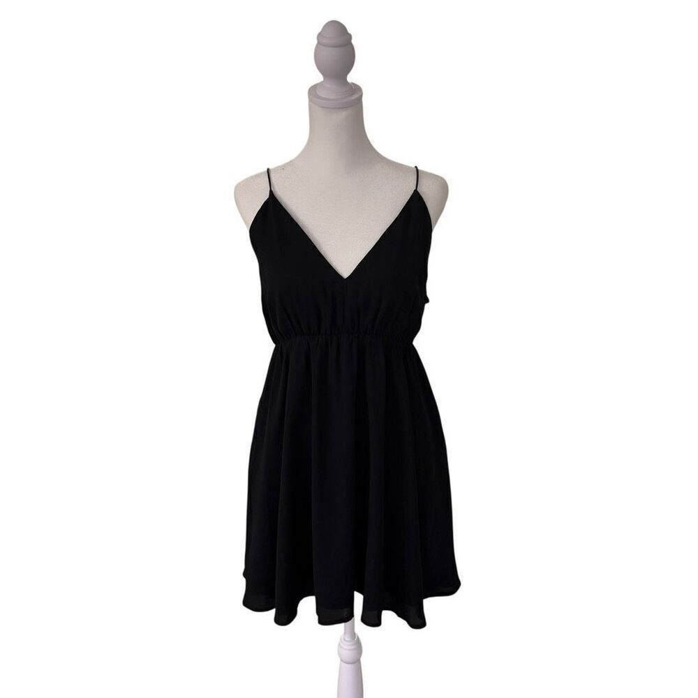 Tobi medium babydoll black dress with side lace